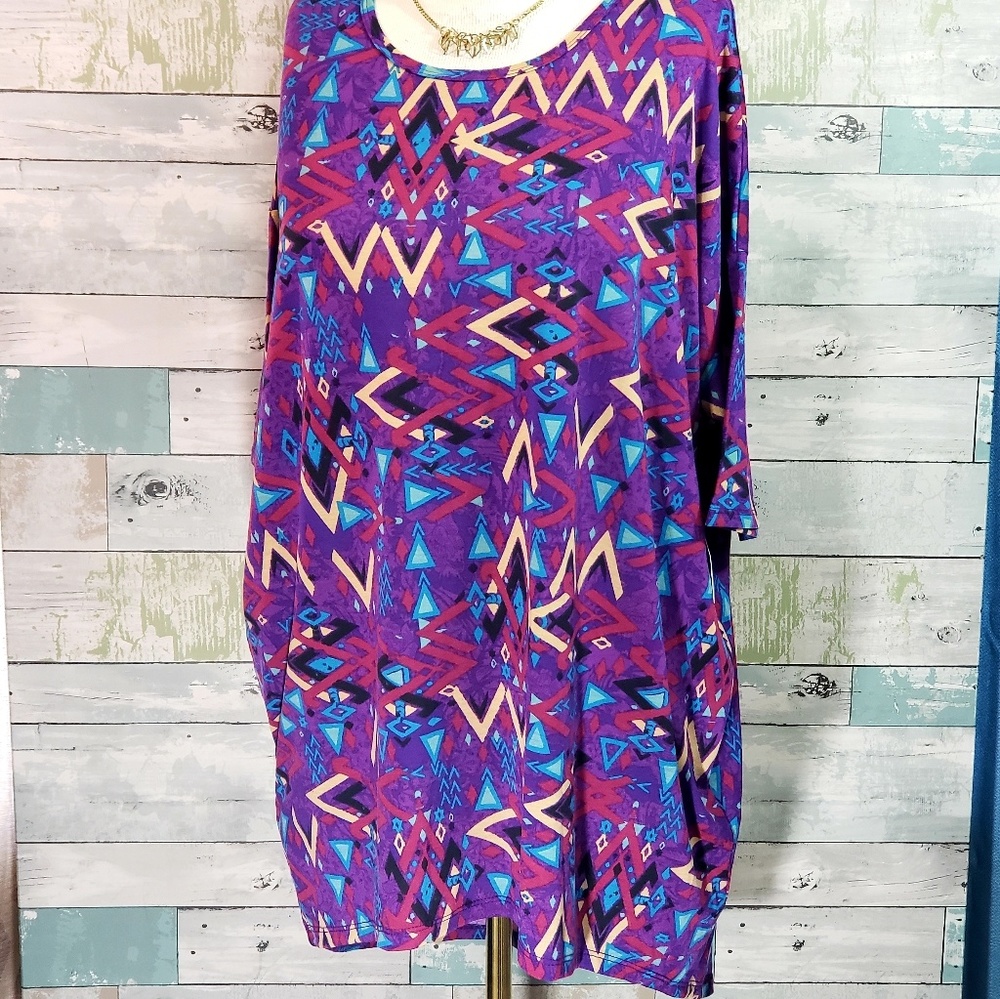 Large Lularoe Irma Top